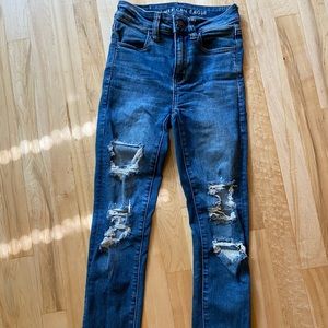 AMERICAN EAGLE SKINNY JEANS!